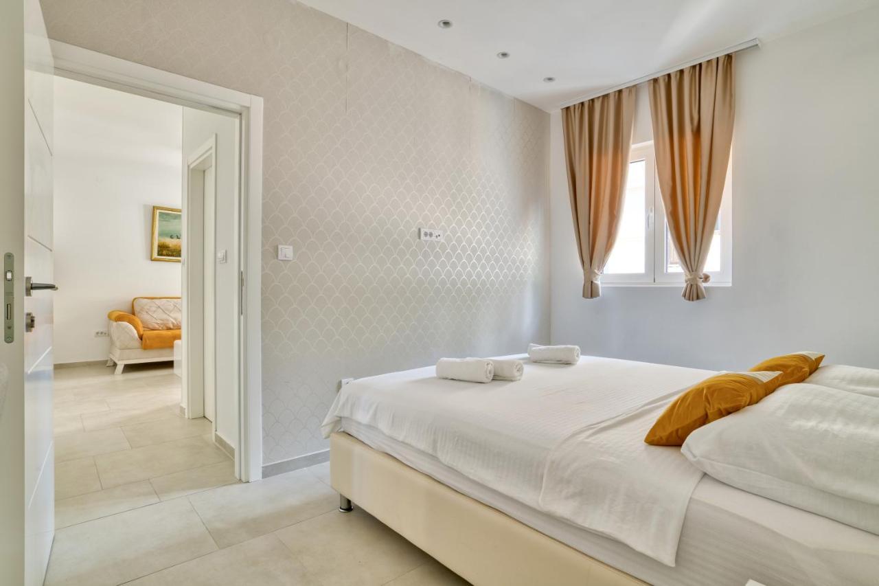 The Golden Luxury Apartments Kotor Dış mekan fotoğraf
