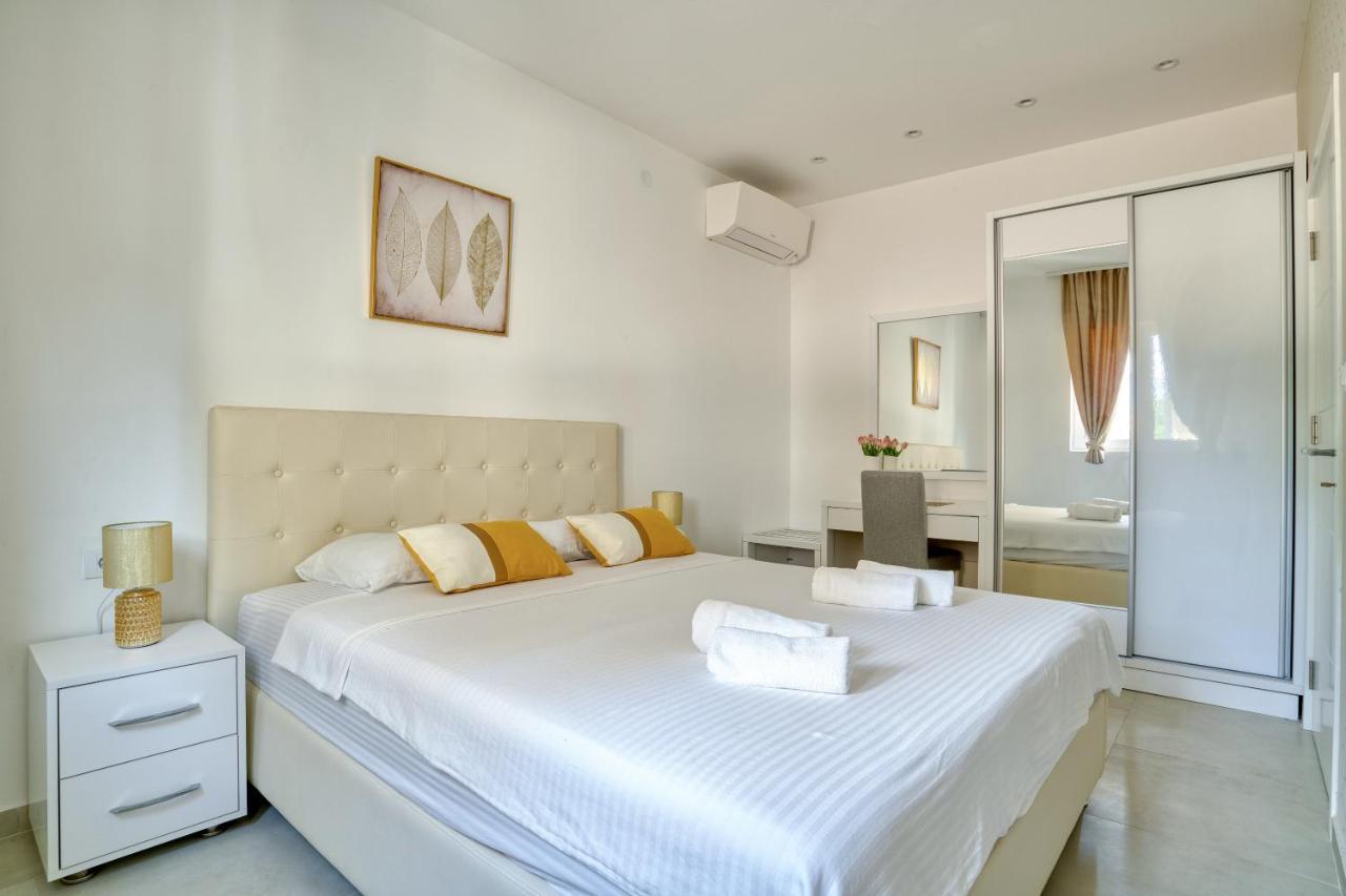 The Golden Luxury Apartments Kotor Dış mekan fotoğraf
