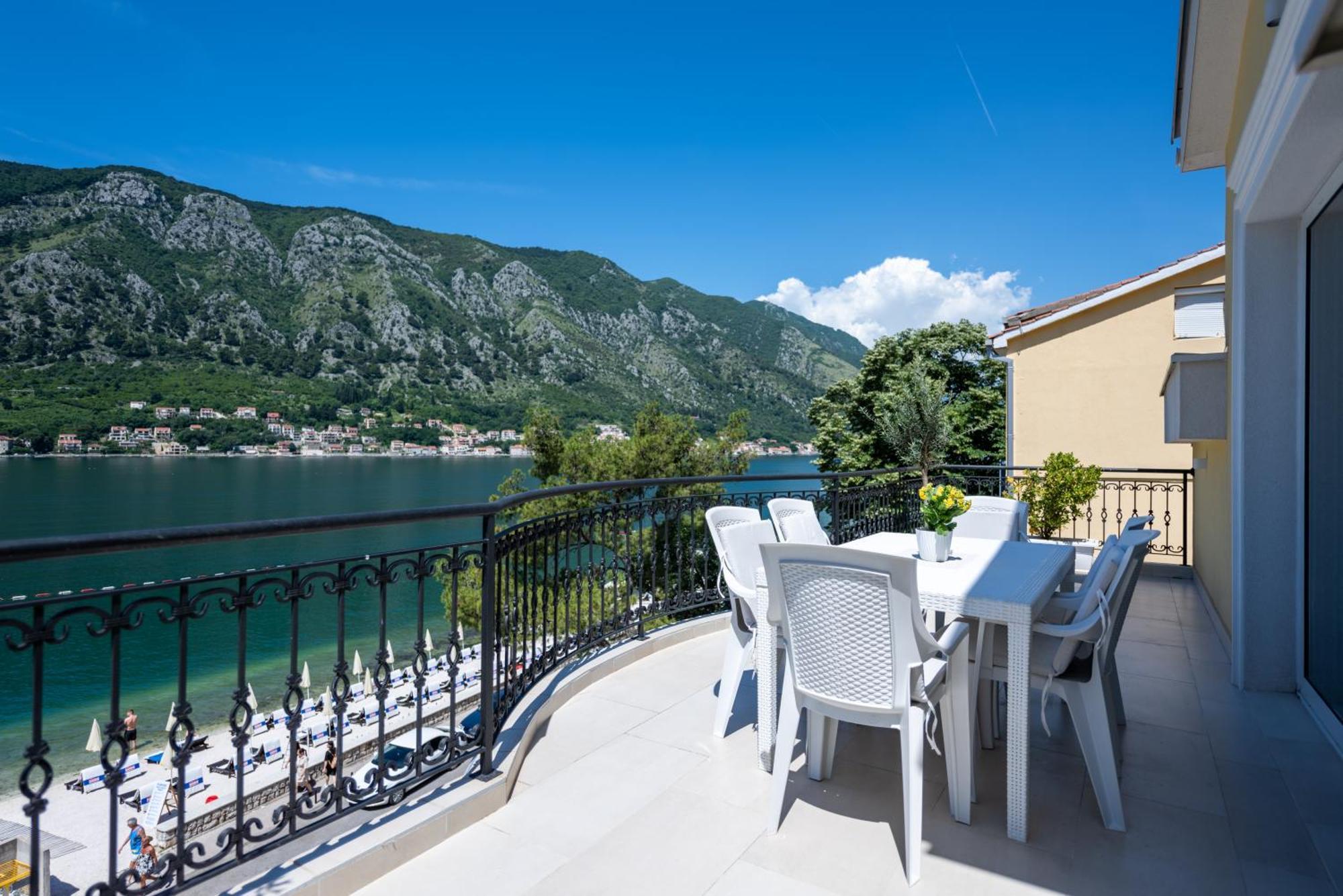 The Golden Luxury Apartments Kotor Dış mekan fotoğraf